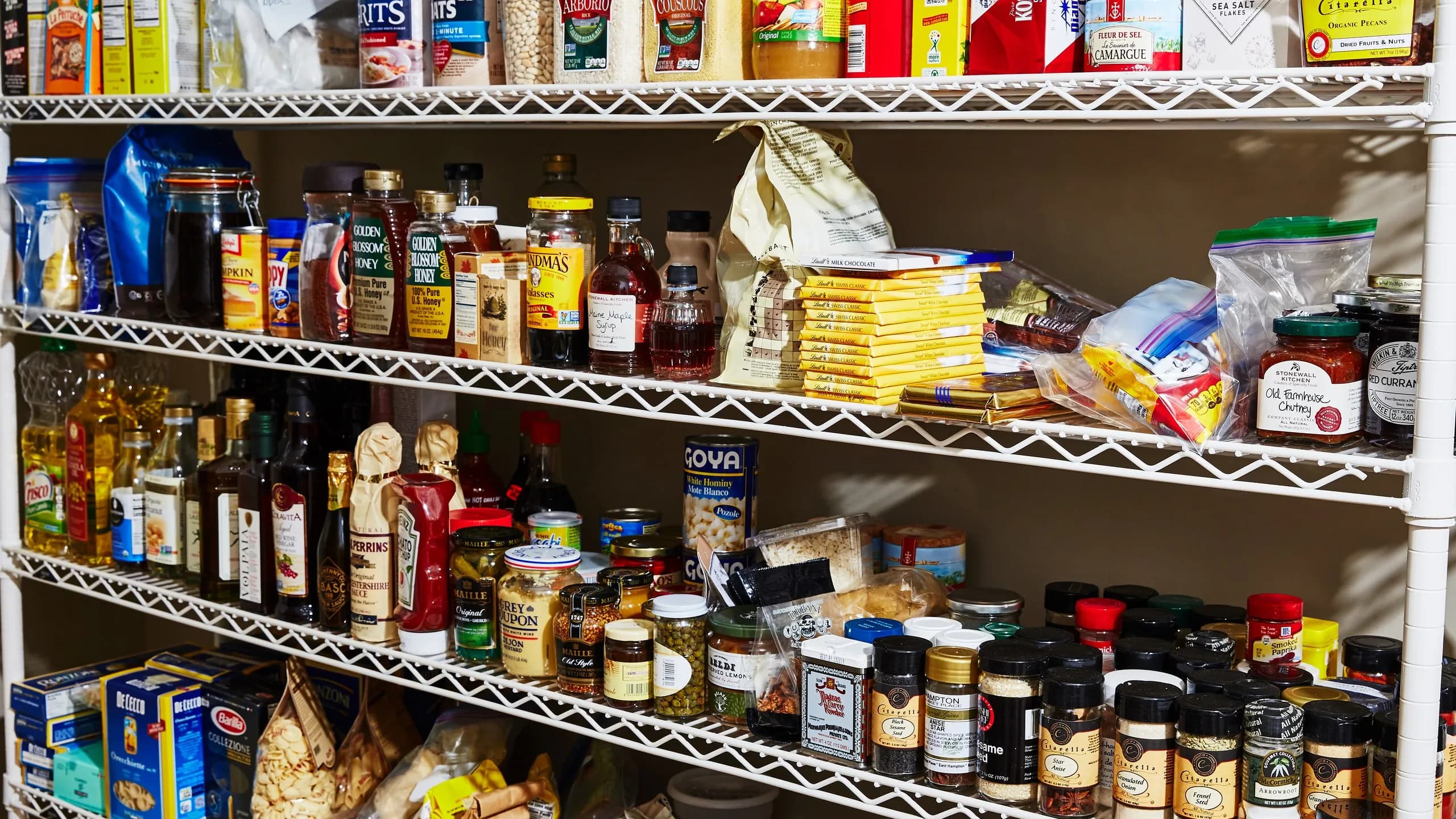 Groceries & Pantry